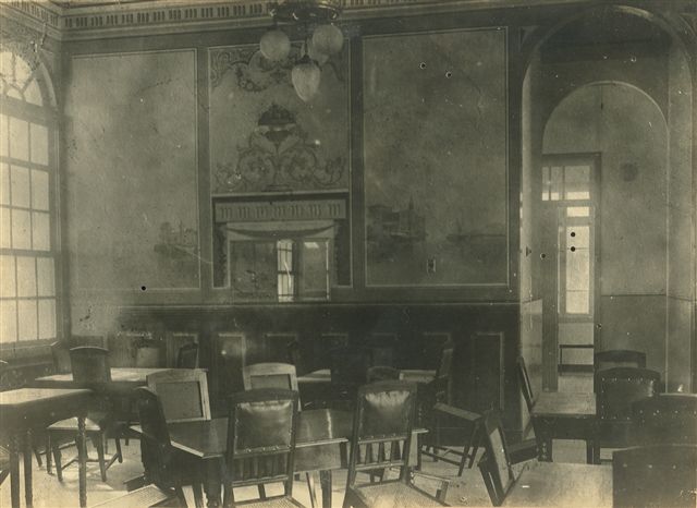 http://muspam.com.br/images/phocagallery/fotos_antigas/predio-da-casa-da-cultura-antigo-grande-hotel/8_interior em 1924_foto2872.jpg